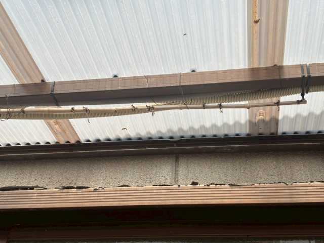 外壁上部の欠け